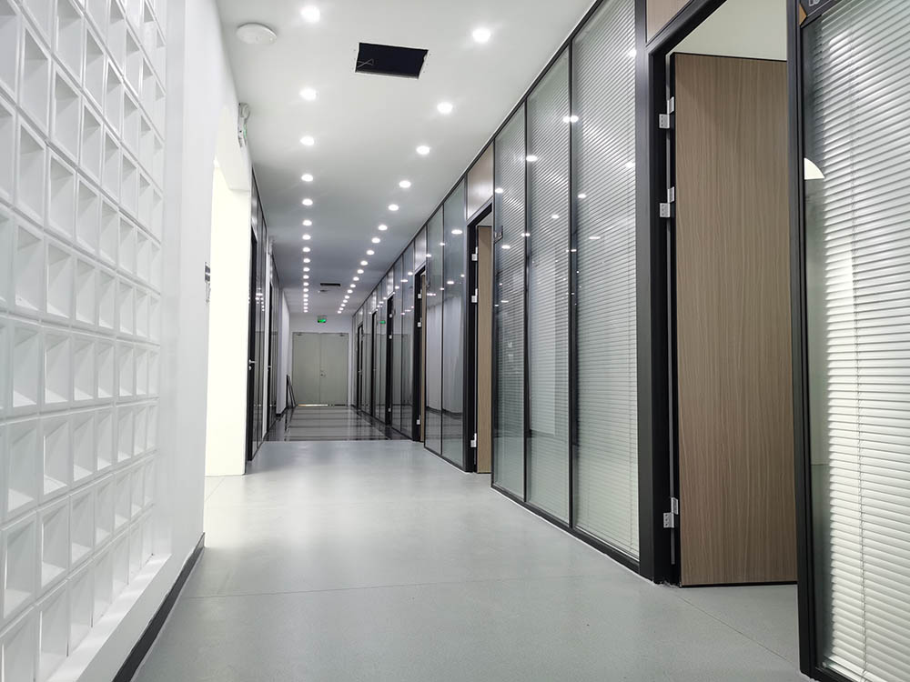 亞美三兄吸塑廠